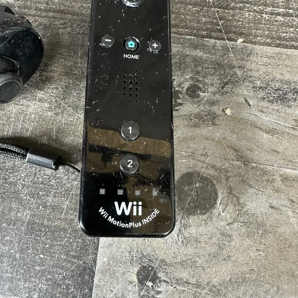Nintendo Wii Black RVL-036 Motion Plus Remote Controller Nunchuck Gaming Combo